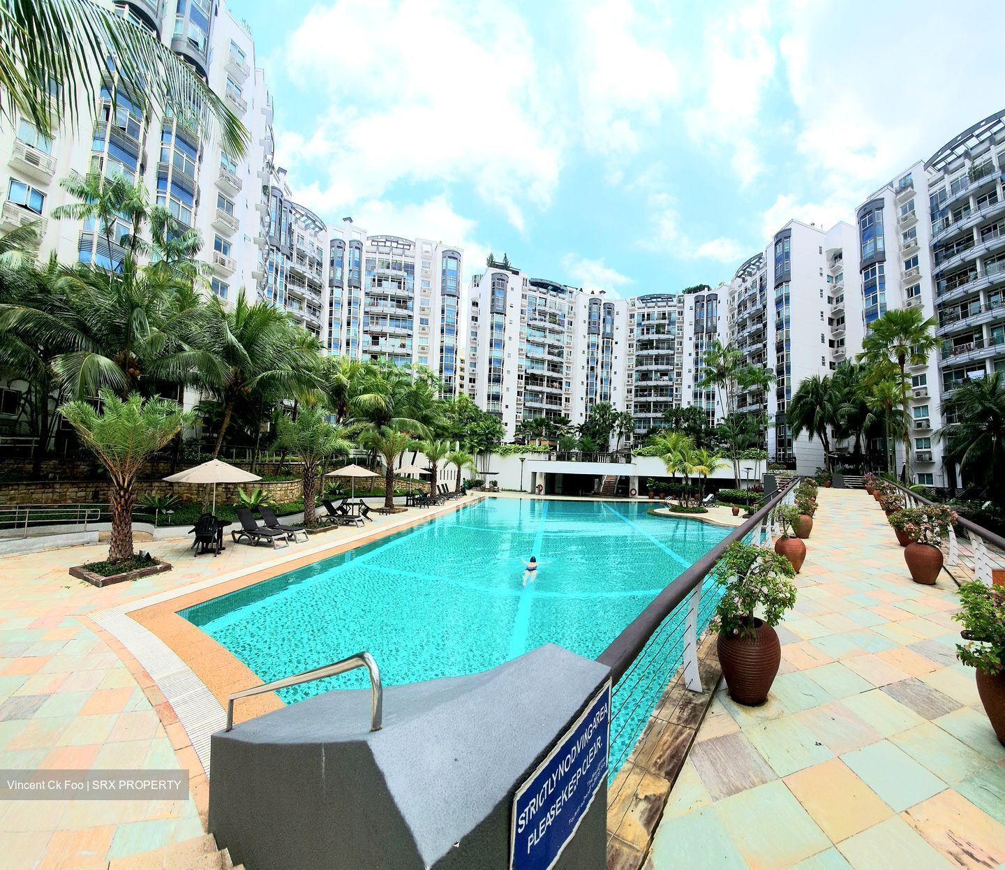 Hillington Green (D23), Condominium #572694021